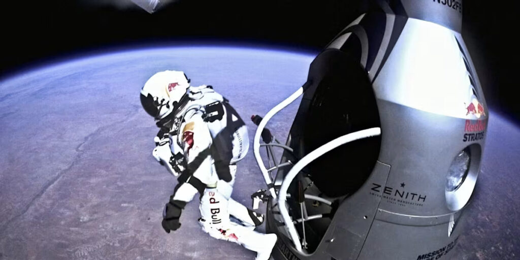  Immersive branding experience featuring Felix Baumgartner's jump from the Red Bull Stratos capsule.